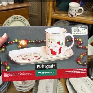 Pfaltzgraff Winterberry Holiday Milk for Santa and Cookie tray